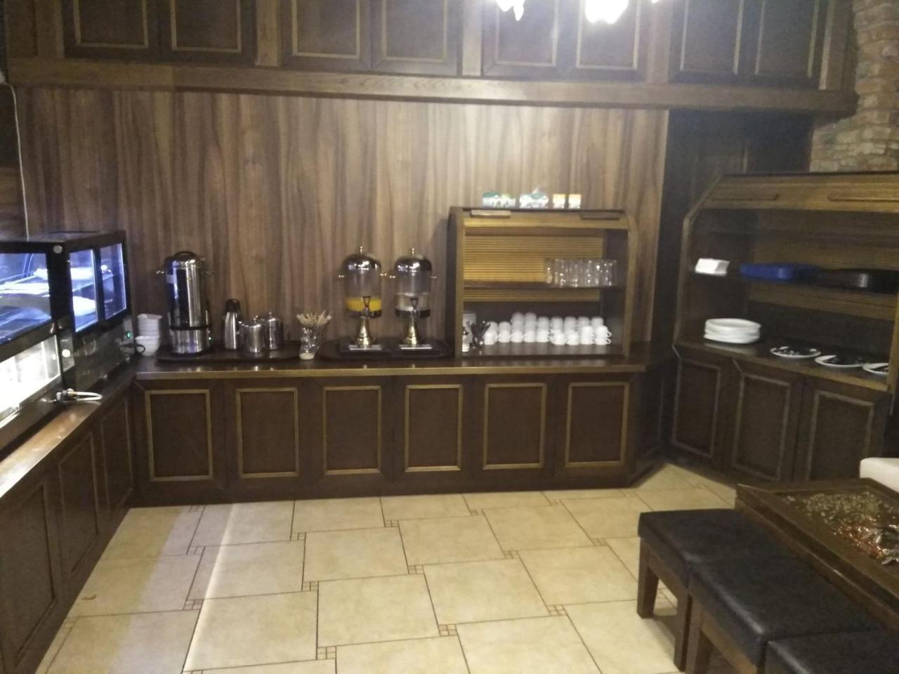 Hotel Παραδοσιακο Loutraki  Bagian luar foto