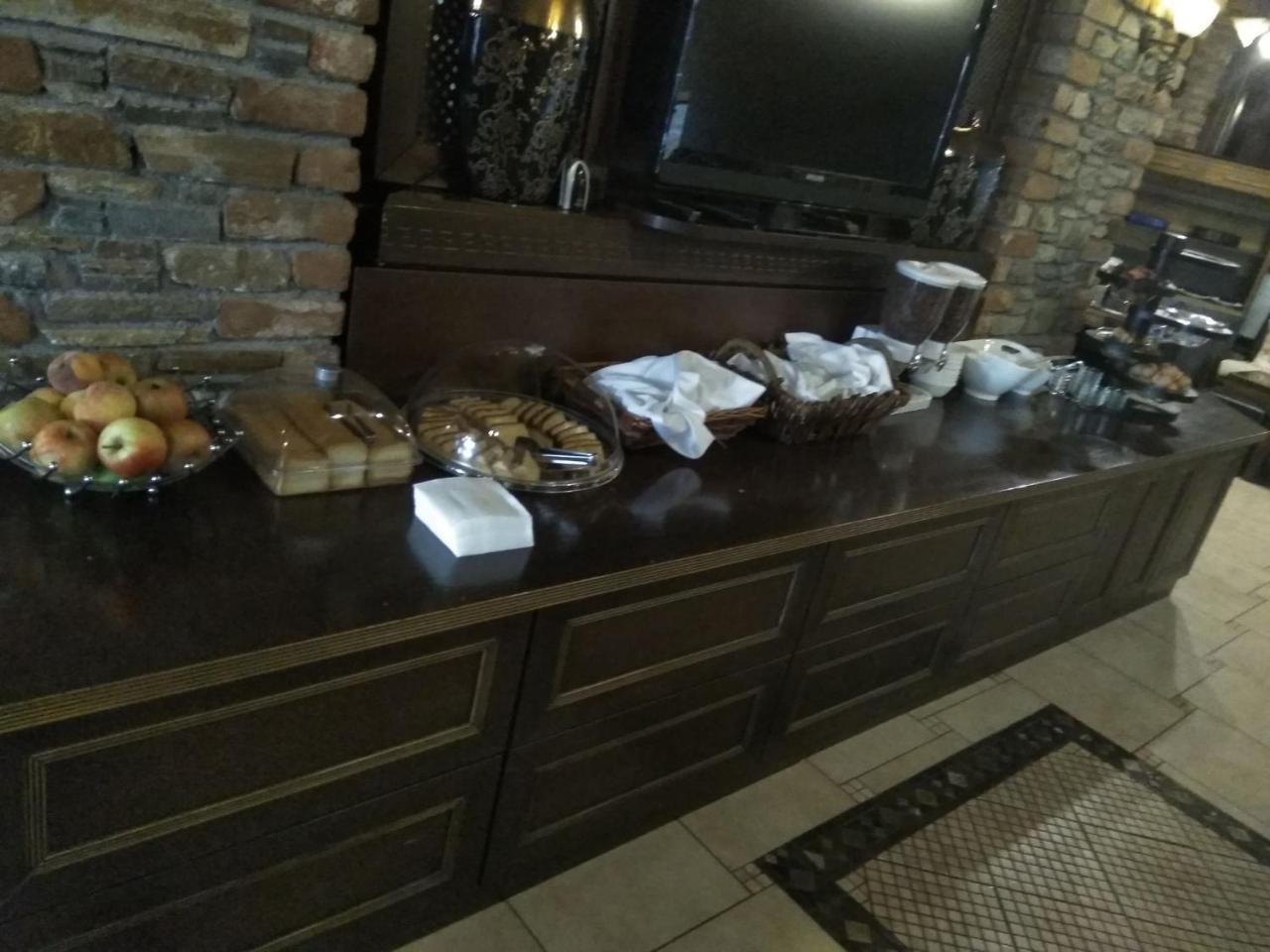 Hotel Παραδοσιακο Loutraki  Bagian luar foto
