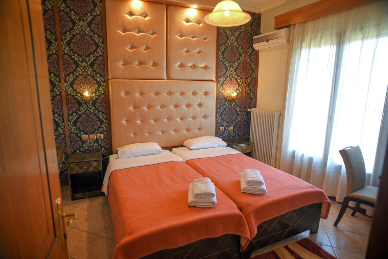 Hotel Παραδοσιακο Loutraki  Bagian luar foto